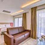 Boutique Bramante & Hotel 4*