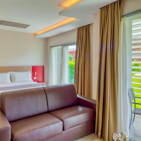 Boutique Bramante & Hotel 4*