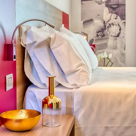 Hotel Boutique Bramante & Urbania