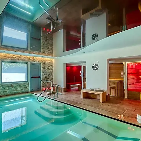 Boutique Bramante & 4*