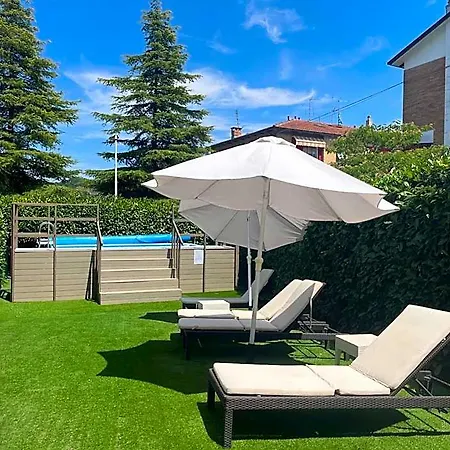 Boutique Bramante & 4* Urbania