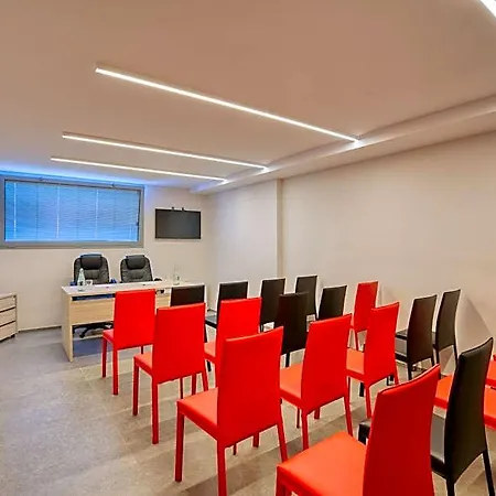 Boutique Bramante & 4* Urbania