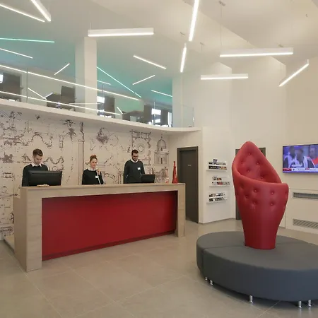 Boutique Bramante & Hotel Urbania