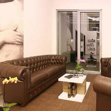 Boutique Bramante & אורבניה