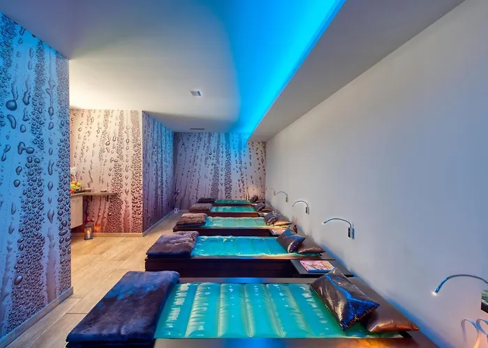 Boutique Bramante & 4* Urbania