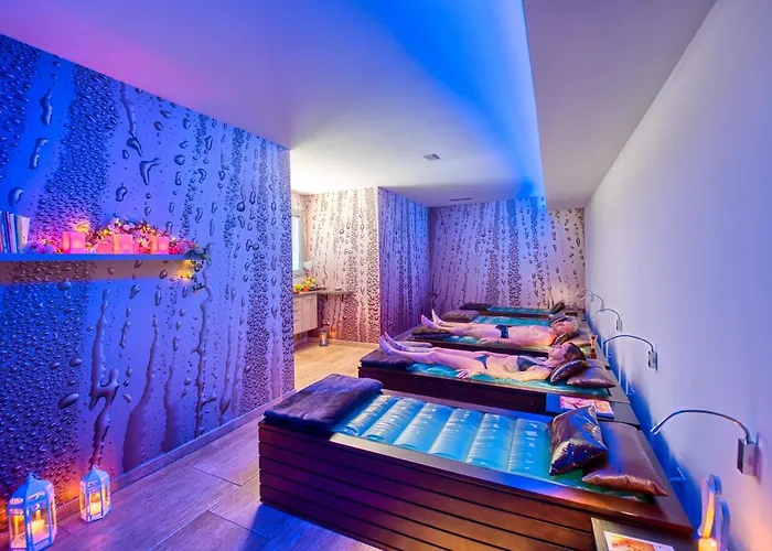 Boutique Bramante & 4* Urbania